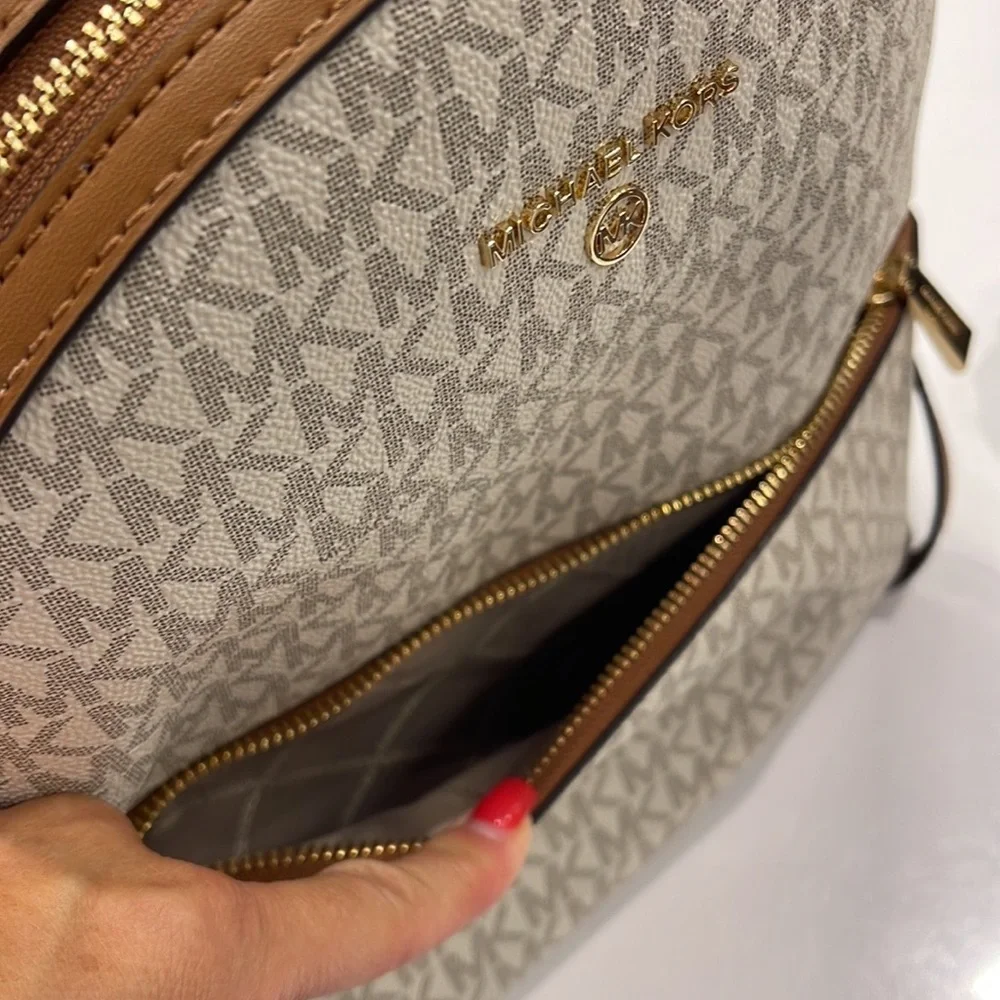 Michael Kors Womens Valerie Medium Logo Backpack 30F2G9VB2B-149 (Vanilla) NWT